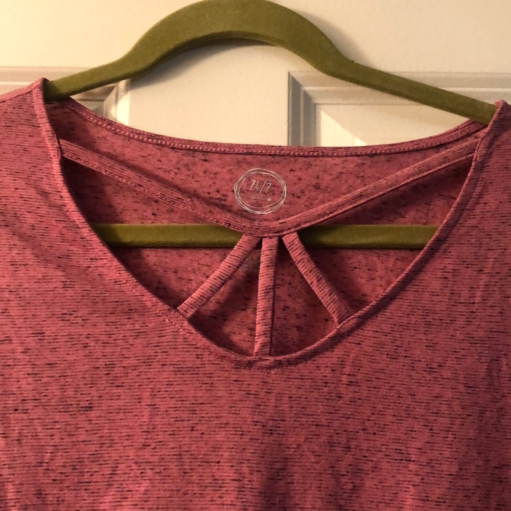 Light weight tunic style tee - Picture 2 of 2